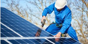 Installation Maintenance Panneaux Solaires Photovoltaïques à Languedias